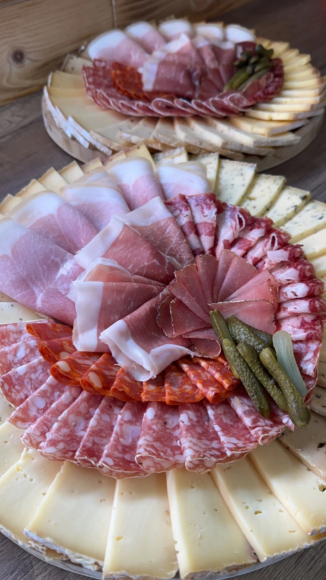 plateau raclette fromage et charcuterie